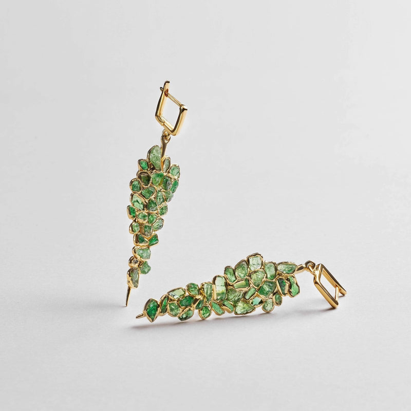 Ivalyn Chrome Diopside Earrings - Corail Blanc