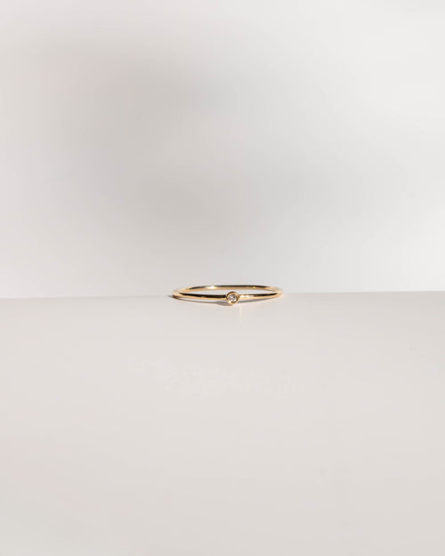 Solid Gold Solo Diamond Ring - Corail Blanc