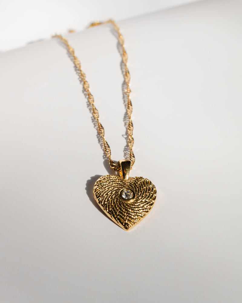 Vintage Crystal  Heart Necklace - Corail Blanc