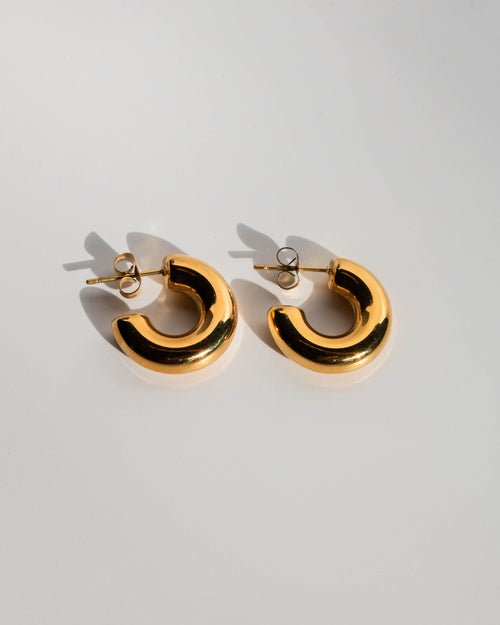 Mini Bold Hoops in Gold - Corail Blanc