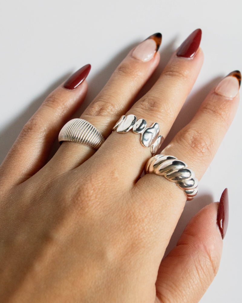 Textured Pebble Ring in Silver - Corail Blanc