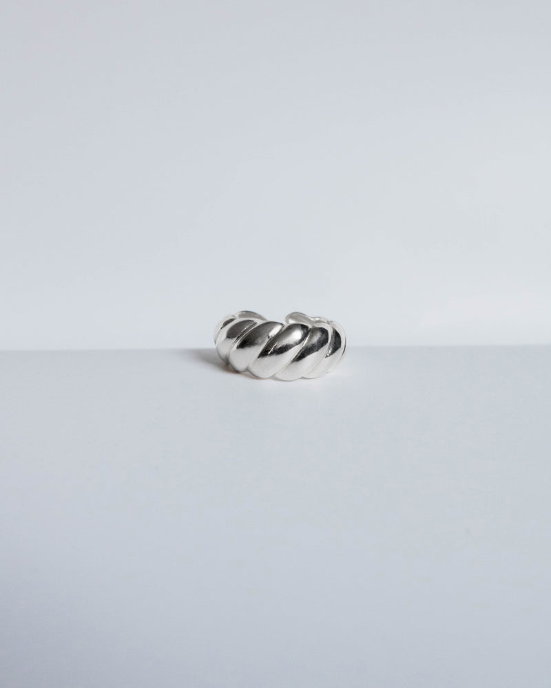 Chunky Coissant Ring in Silver - Corail Blanc